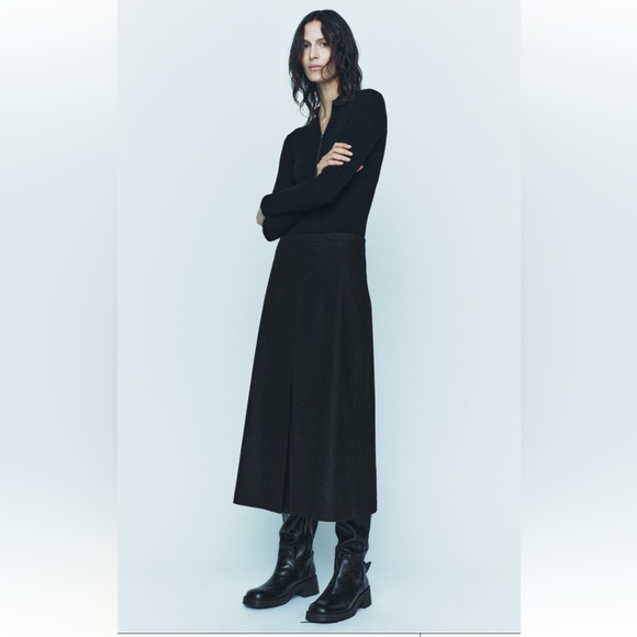 Zara Dresses & Skirts - ✨SALE ✨ ZARA SLIT WOOL BLEND SKIRT ZW COLLECTION
✨SALE ✨
